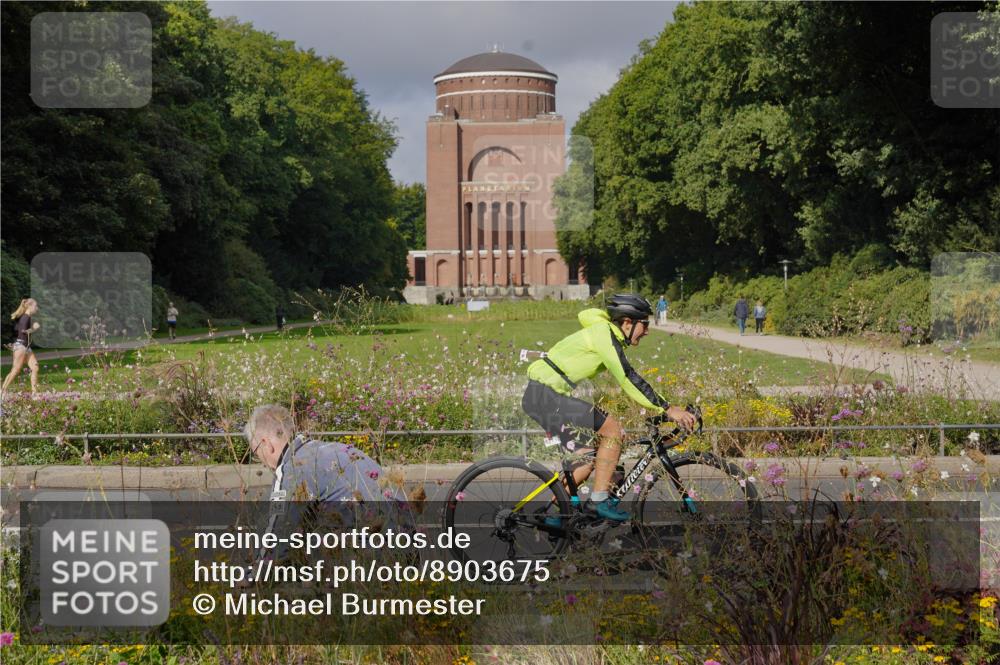 14.09.2025 - Stadtparktriathlon Michael Burmester http://msf.ph/oto/8903675 14.09.2025 10:42:16 Radfahren 621, 628, 657, 676, 692, 754, 769 meine-sportfotos.de
