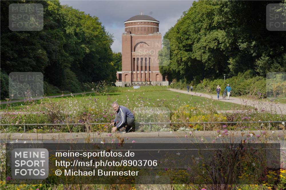 14.09.2025 - Stadtparktriathlon Michael Burmester http://msf.ph/oto/8903706 14.09.2025 10:42:52 Radfahren 646, 659, 708, 767 meine-sportfotos.de