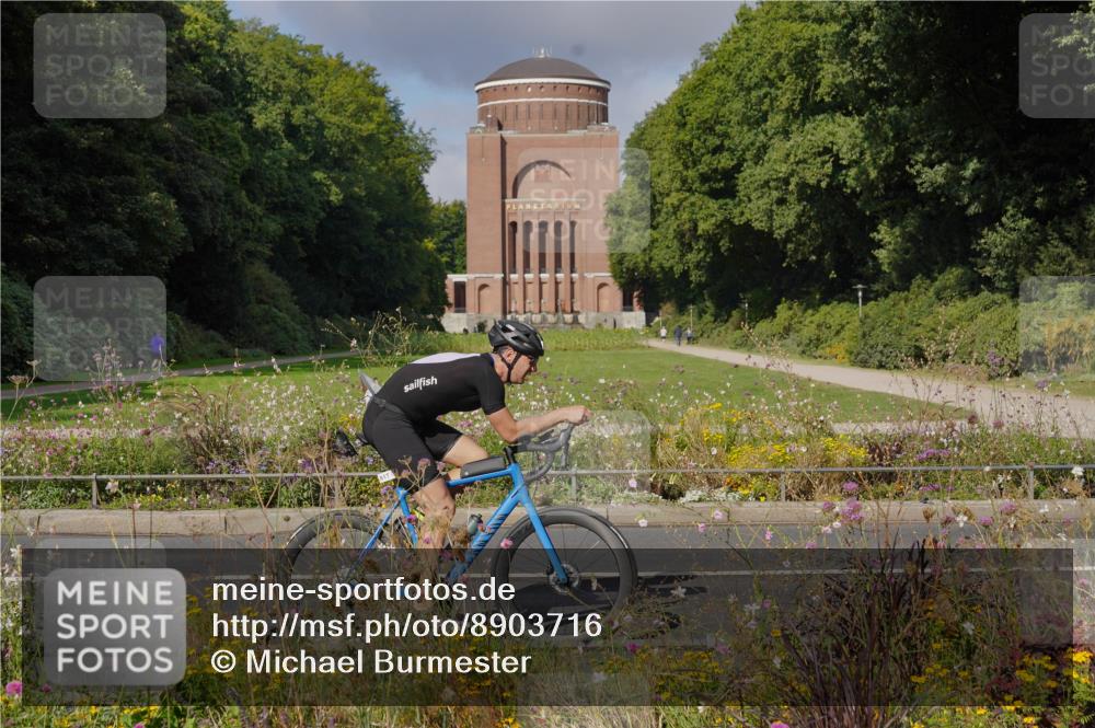 14.09.2025 - Stadtparktriathlon Michael Burmester http://msf.ph/oto/8903716 14.09.2025 10:43:28 Radfahren 764, 783, 788, 798, 805, 811, 817 meine-sportfotos.de