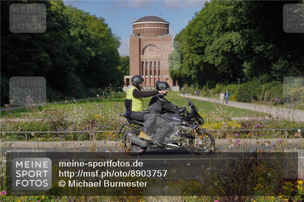 14.09.2025 - Stadtparktriathlon Michael Burmester http://msf.ph/oto/8903757 14.09.2025 10:45:43 Radfahren 622, 686, 688, 761 meine-sportfotos.de