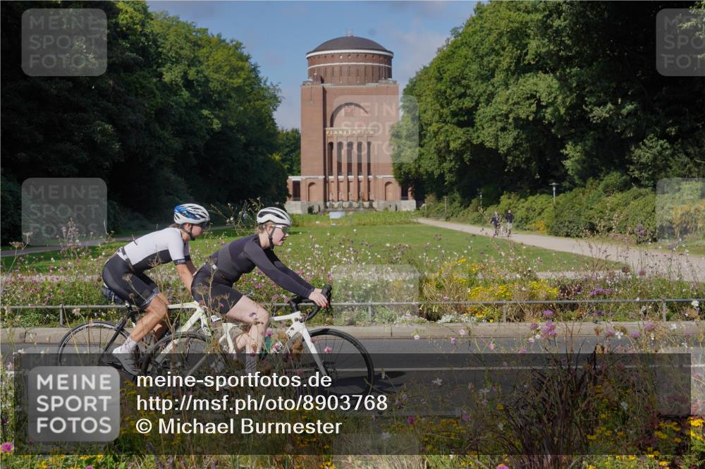 14.09.2025 - Stadtparktriathlon Michael Burmester http://msf.ph/oto/8903768 14.09.2025 10:46:42 Radfahren 624, 636, 687, 700, 704, 705, 706, 721, 758, 779 meine-sportfotos.de