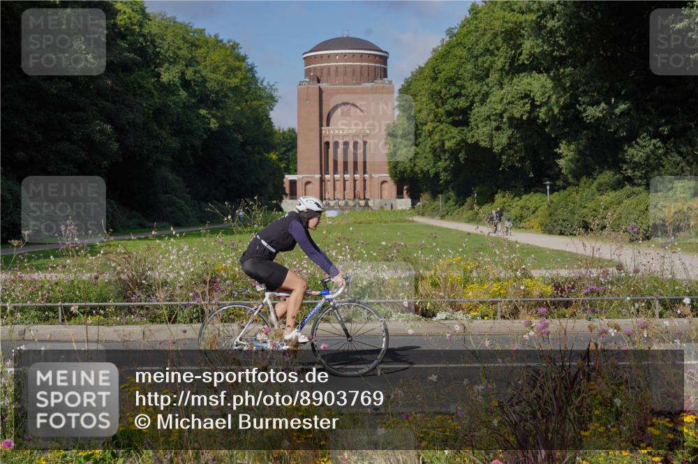 14.09.2025 - Stadtparktriathlon Michael Burmester http://msf.ph/oto/8903769 14.09.2025 10:46:42 Radfahren 624, 636, 687, 700, 704, 705, 706, 721, 758, 779 meine-sportfotos.de