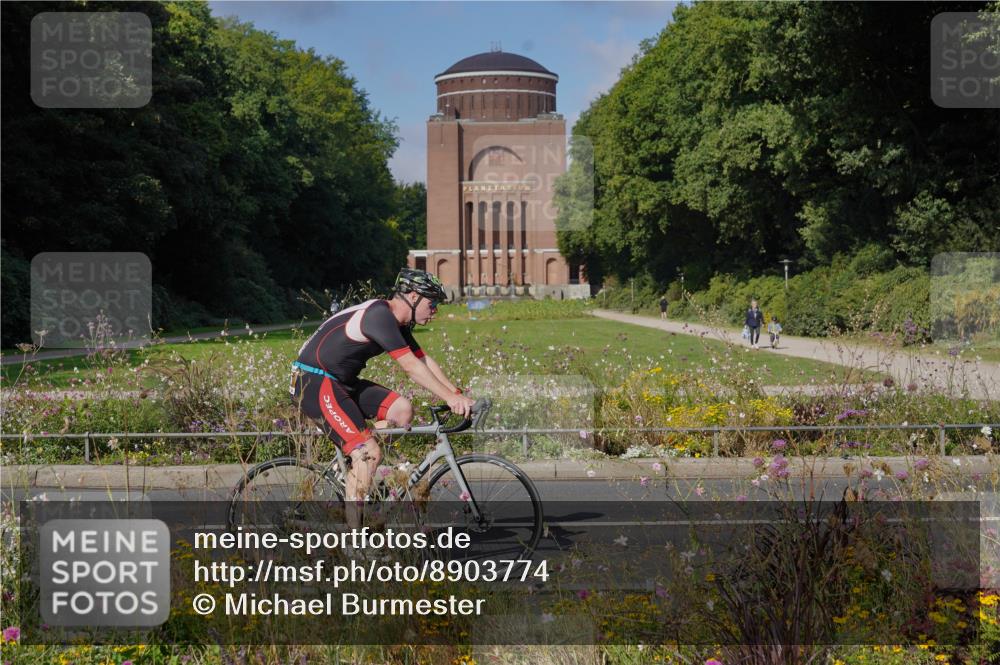 14.09.2025 - Stadtparktriathlon Michael Burmester http://msf.ph/oto/8903774 14.09.2025 10:46:53 Radfahren 636, 699, 732, 756, 815 meine-sportfotos.de