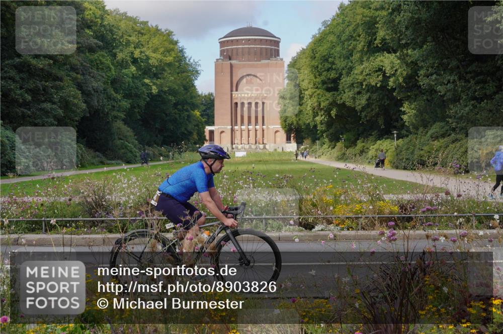 14.09.2025 - Stadtparktriathlon Michael Burmester http://msf.ph/oto/8903826 14.09.2025 10:49:52 Radfahren 638, 643, 744, 754, 767 meine-sportfotos.de