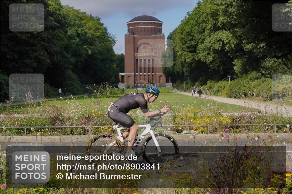 14.09.2025 - Stadtparktriathlon Michael Burmester http://msf.ph/oto/8903841 14.09.2025 10:50:44 Radfahren 659, 676, 737, 739, 753, 782 meine-sportfotos.de