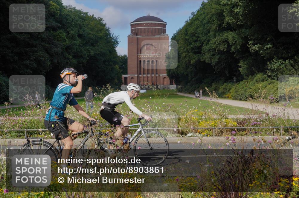 14.09.2025 - Stadtparktriathlon Michael Burmester http://msf.ph/oto/8903861 14.09.2025 10:52:13 Radfahren 661, 720, 759, 772, 785, 797, 799, 805, 806, 813 meine-sportfotos.de