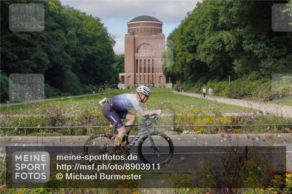 14.09.2025 - Stadtparktriathlon Michael Burmester http://msf.ph/oto/8903911 14.09.2025 10:54:51 Radfahren 627, 636, 687, 700, 702, 704, 728, 736, 780, 787, 790, 825, 901 meine-sportfotos.de
