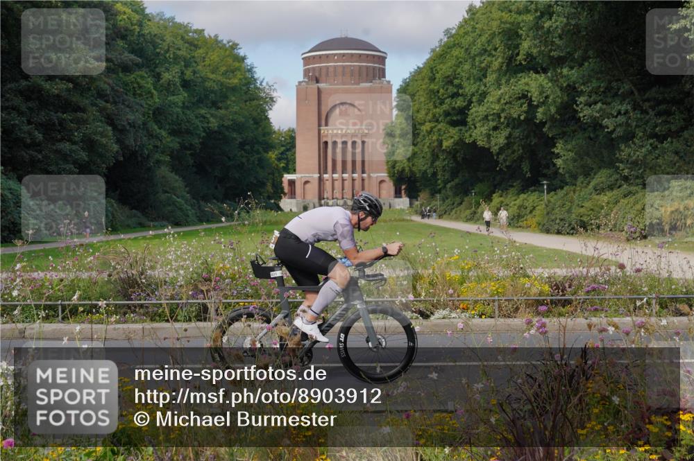 14.09.2025 - Stadtparktriathlon Michael Burmester http://msf.ph/oto/8903912 14.09.2025 10:54:52 Radfahren 627, 636, 687, 700, 702, 704, 728, 736, 780, 787, 790, 825, 901 meine-sportfotos.de
