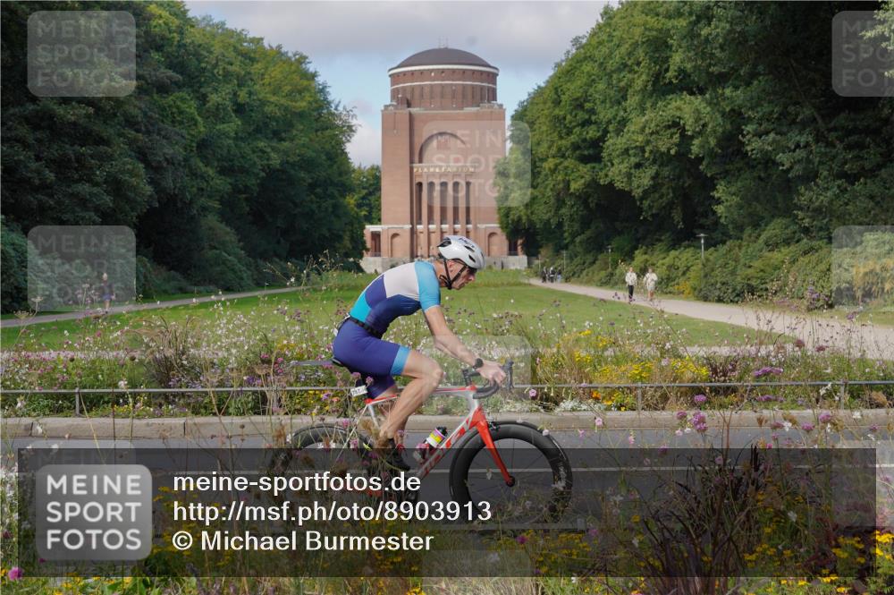 14.09.2025 - Stadtparktriathlon Michael Burmester http://msf.ph/oto/8903913 14.09.2025 10:54:53 Radfahren 636, 687, 700, 702, 704, 728, 736, 780, 786, 787, 790, 825, 901 meine-sportfotos.de