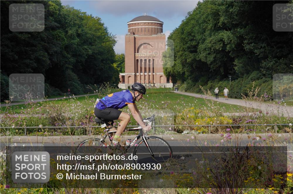 14.09.2025 - Stadtparktriathlon Michael Burmester http://msf.ph/oto/8903930 14.09.2025 10:55:26 Radfahren 762, 770, 842, 875 meine-sportfotos.de