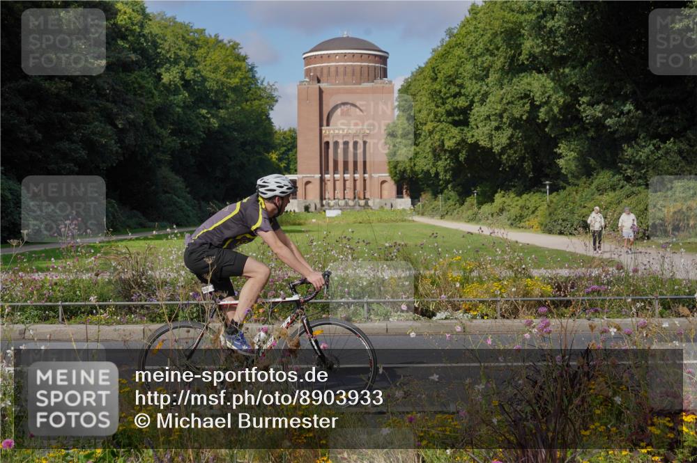 14.09.2025 - Stadtparktriathlon Michael Burmester http://msf.ph/oto/8903933 14.09.2025 10:55:47 Radfahren 650, 765, 792, 801, 851 meine-sportfotos.de