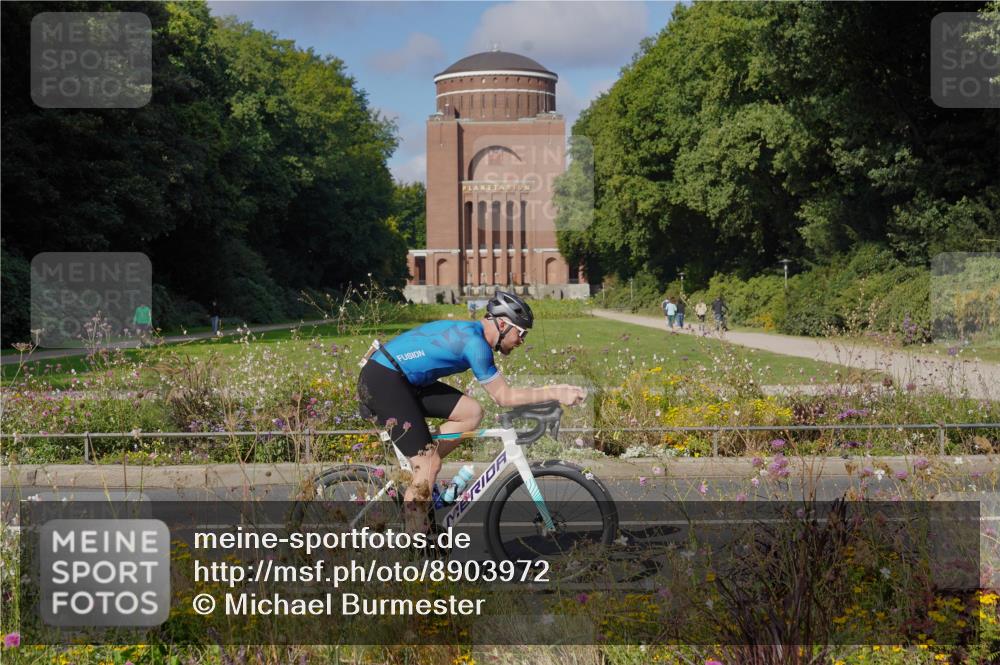 14.09.2025 - Stadtparktriathlon Michael Burmester http://msf.ph/oto/8903972 14.09.2025 10:57:29 Radfahren 638, 753, 827, 867, 905 meine-sportfotos.de