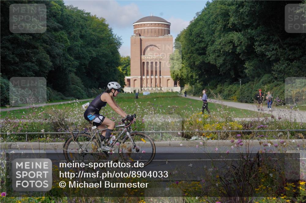 14.09.2025 - Stadtparktriathlon Michael Burmester http://msf.ph/oto/8904033 14.09.2025 11:00:38 Radfahren 600, 601, 643, 724, 730, 793, 829, 838, 870, 915, 921 meine-sportfotos.de