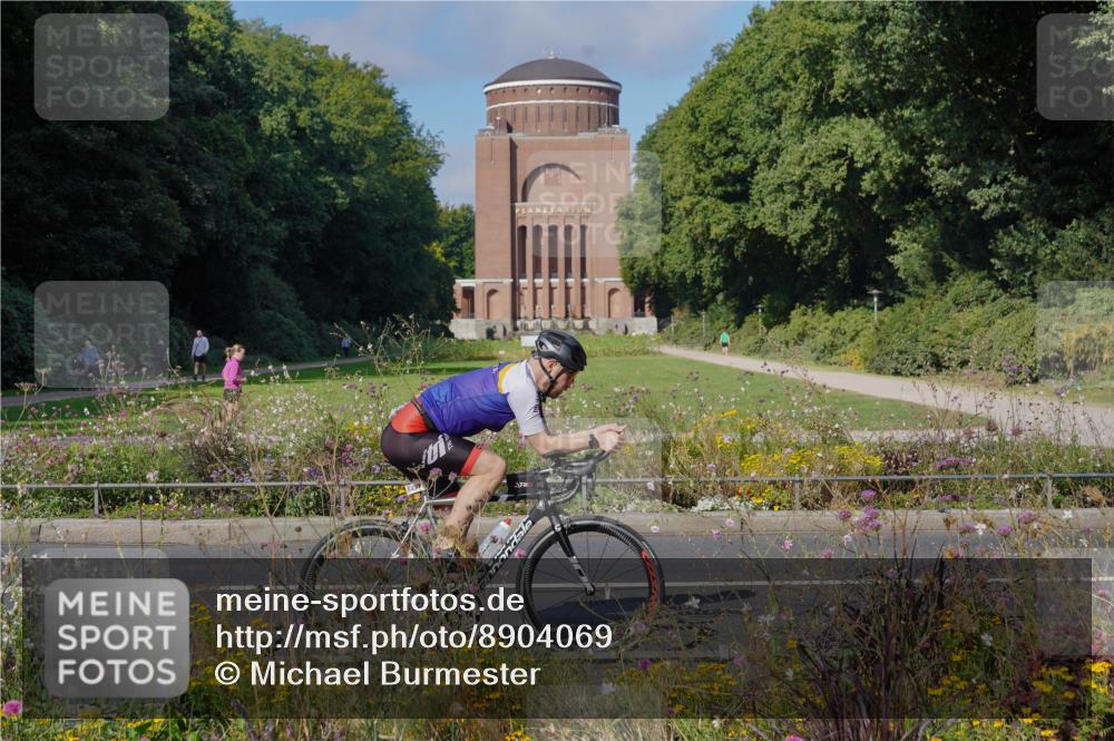 14.09.2025 - Stadtparktriathlon Michael Burmester http://msf.ph/oto/8904069 14.09.2025 11:02:02 Radfahren 736, 779, 780, 790, 815, 822, 842, 854, 868, 900 meine-sportfotos.de