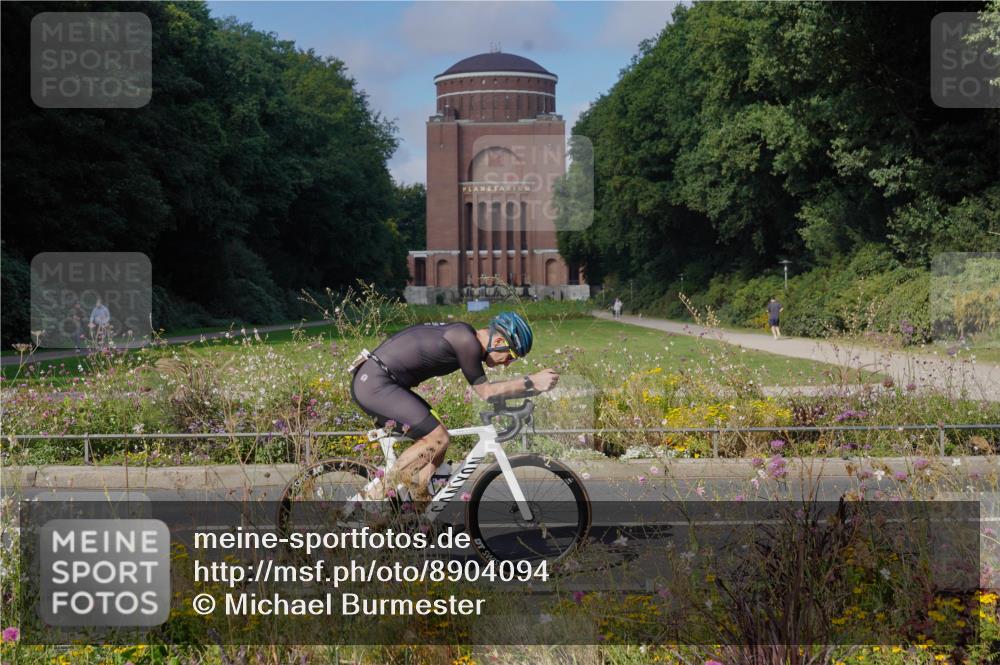 14.09.2025 - Stadtparktriathlon Michael Burmester http://msf.ph/oto/8904094 14.09.2025 11:03:26 Radfahren 657, 764, 782, 783, 788, 811 meine-sportfotos.de