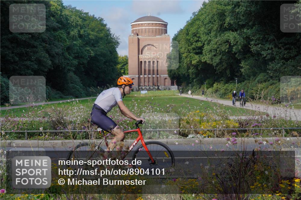 14.09.2025 - Stadtparktriathlon Michael Burmester http://msf.ph/oto/8904101 14.09.2025 11:03:44 Radfahren 740, 760, 765, 767, 781, 792, 798, 909 meine-sportfotos.de