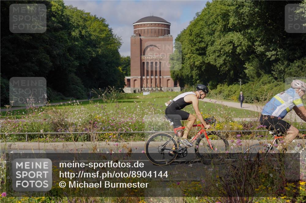 14.09.2025 - Stadtparktriathlon Michael Burmester http://msf.ph/oto/8904144 14.09.2025 11:05:52 Radfahren 727, 743, 744, 750, 756, 759, 799, 804, 859, 861, 897 meine-sportfotos.de