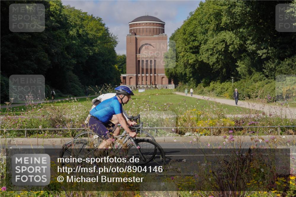 14.09.2025 - Stadtparktriathlon Michael Burmester http://msf.ph/oto/8904146 14.09.2025 11:05:54 Radfahren 727, 743, 744, 750, 756, 759, 799, 804, 848, 897 meine-sportfotos.de