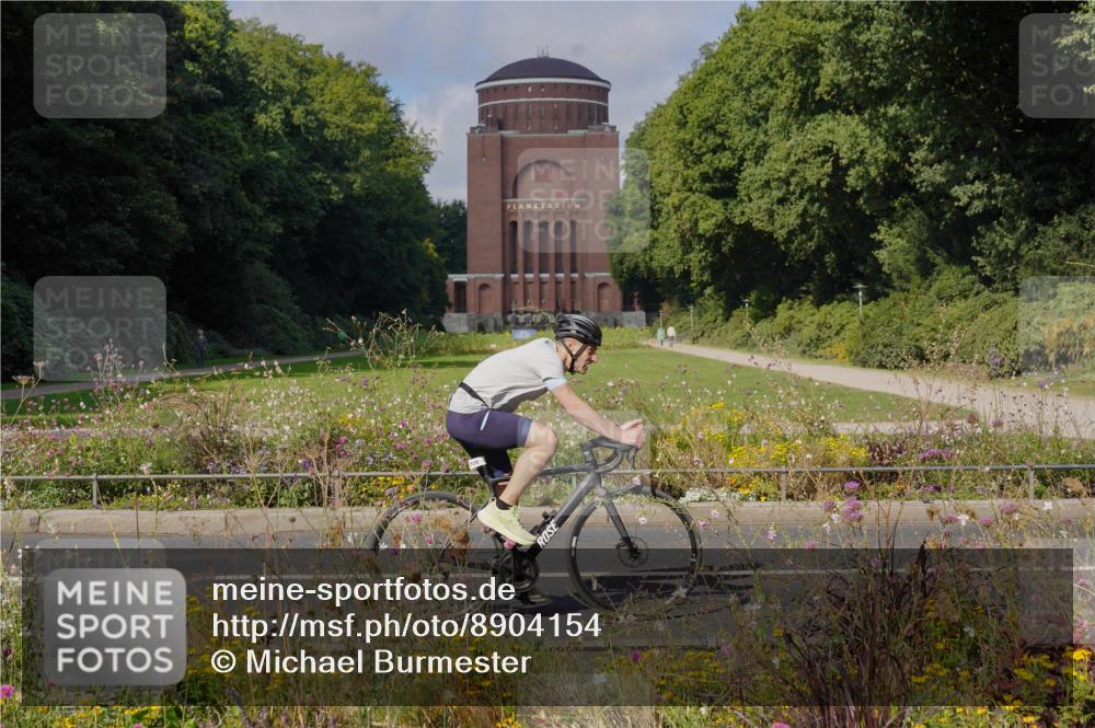 14.09.2025 - Stadtparktriathlon Michael Burmester http://msf.ph/oto/8904154 14.09.2025 11:06:24 Radfahren 791, 800, 873, 889, 917 meine-sportfotos.de
