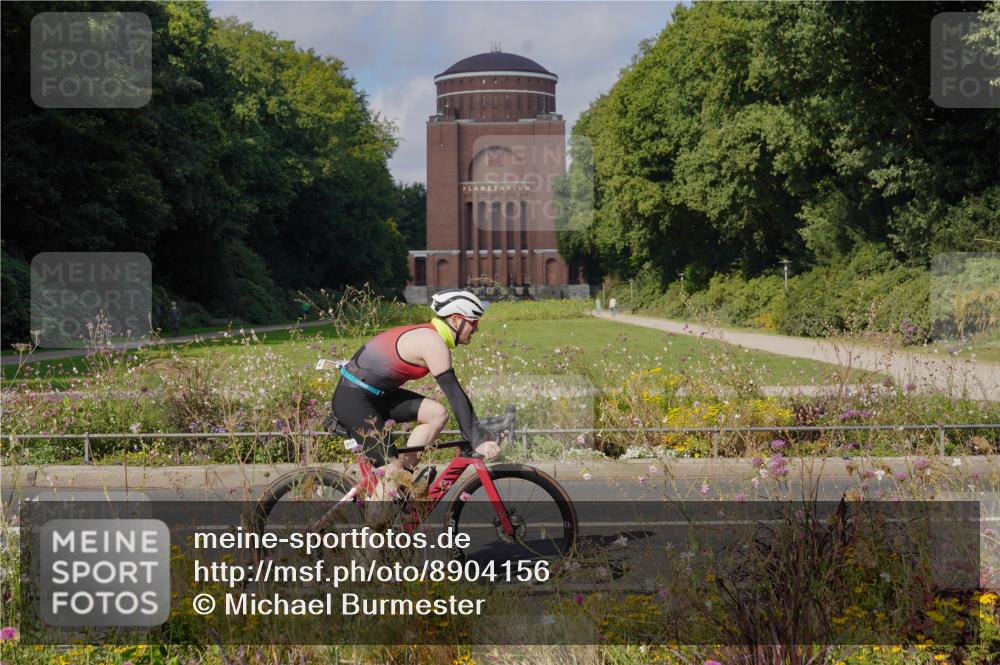 14.09.2025 - Stadtparktriathlon Michael Burmester http://msf.ph/oto/8904156 14.09.2025 11:06:26 Radfahren 791, 800, 873, 889, 917 meine-sportfotos.de