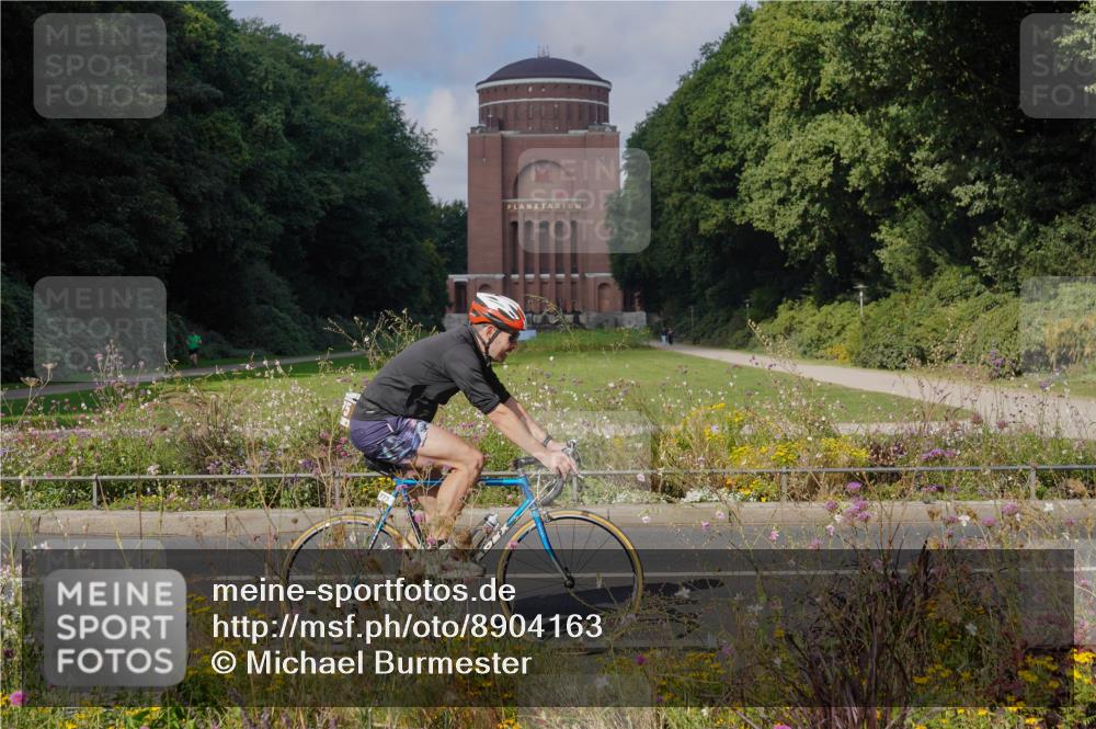 14.09.2025 - Stadtparktriathlon Michael Burmester http://msf.ph/oto/8904163 14.09.2025 11:06:48 Radfahren 775, 862 meine-sportfotos.de