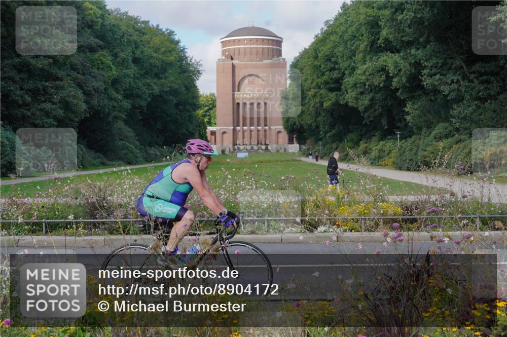 14.09.2025 - Stadtparktriathlon Michael Burmester http://msf.ph/oto/8904172 14.09.2025 11:07:15 Radfahren 739, 785, 825, 838, 865, 886 meine-sportfotos.de