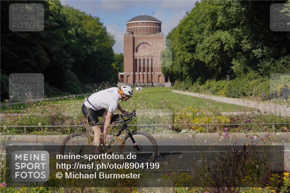 14.09.2025 - Stadtparktriathlon Michael Burmester http://msf.ph/oto/8904199 14.09.2025 11:08:54 Radfahren 766, 787, 808, 843, 875, 876, 895 meine-sportfotos.de
