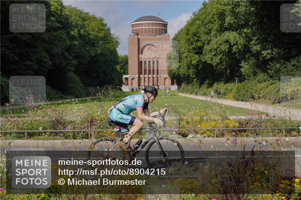 14.09.2025 - Stadtparktriathlon Michael Burmester http://msf.ph/oto/8904215 14.09.2025 11:10:05 Radfahren 762, 779, 797, 806, 849, 888 meine-sportfotos.de
