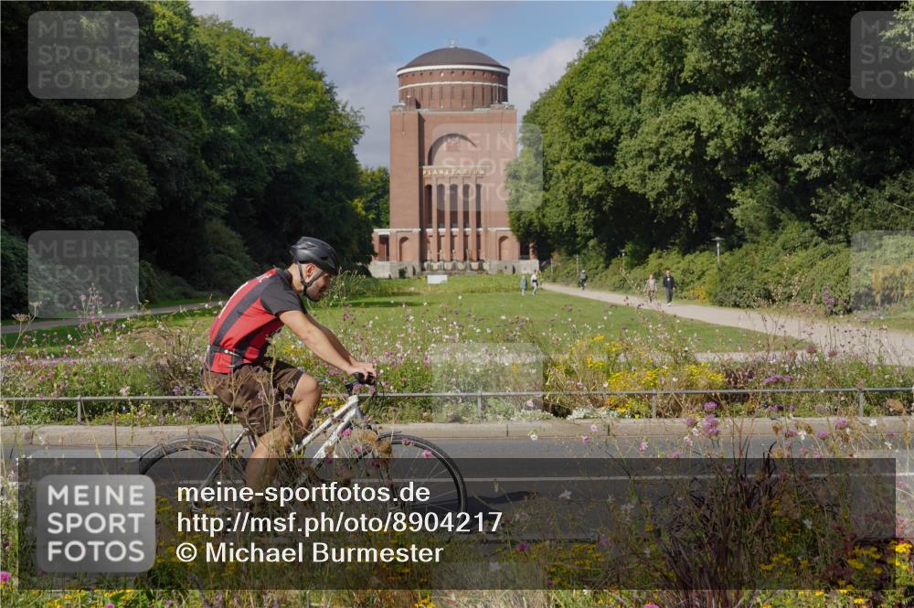 14.09.2025 - Stadtparktriathlon Michael Burmester http://msf.ph/oto/8904217 14.09.2025 11:10:07 Radfahren 762, 779, 797, 806, 868, 888 meine-sportfotos.de