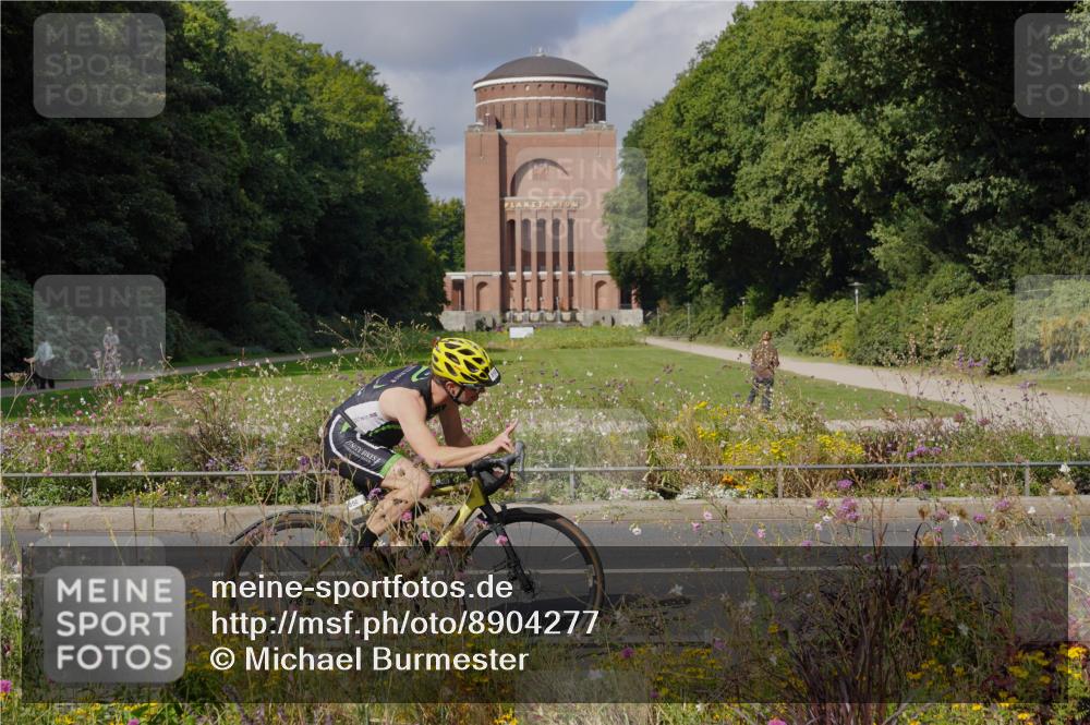 14.09.2025 - Stadtparktriathlon Michael Burmester http://msf.ph/oto/8904277 14.09.2025 11:14:07 Radfahren 744, 796, 824, 847, 850, 873, 1012 meine-sportfotos.de