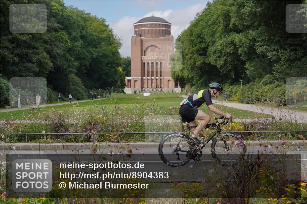 14.09.2025 - Stadtparktriathlon Michael Burmester http://msf.ph/oto/8904383 14.09.2025 11:20:41 Radfahren 838, 848, 861, 889, 897, 917, 938, 941 meine-sportfotos.de