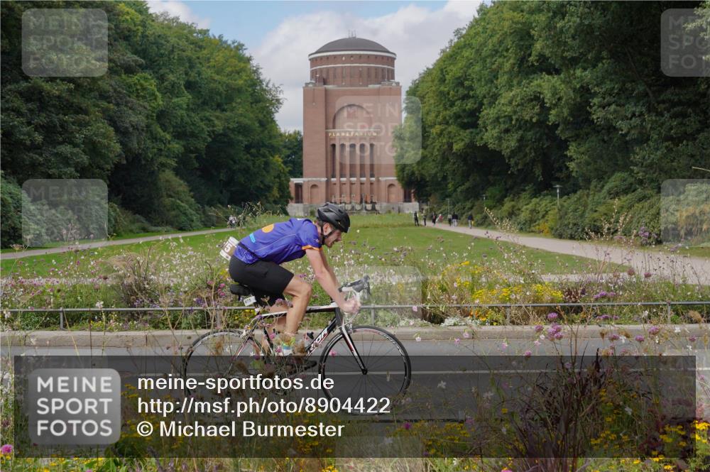 14.09.2025 - Stadtparktriathlon Michael Burmester http://msf.ph/oto/8904422 14.09.2025 11:22:49 Radfahren 862, 870, 875, 921, 957, 958, 1001, 1002 meine-sportfotos.de