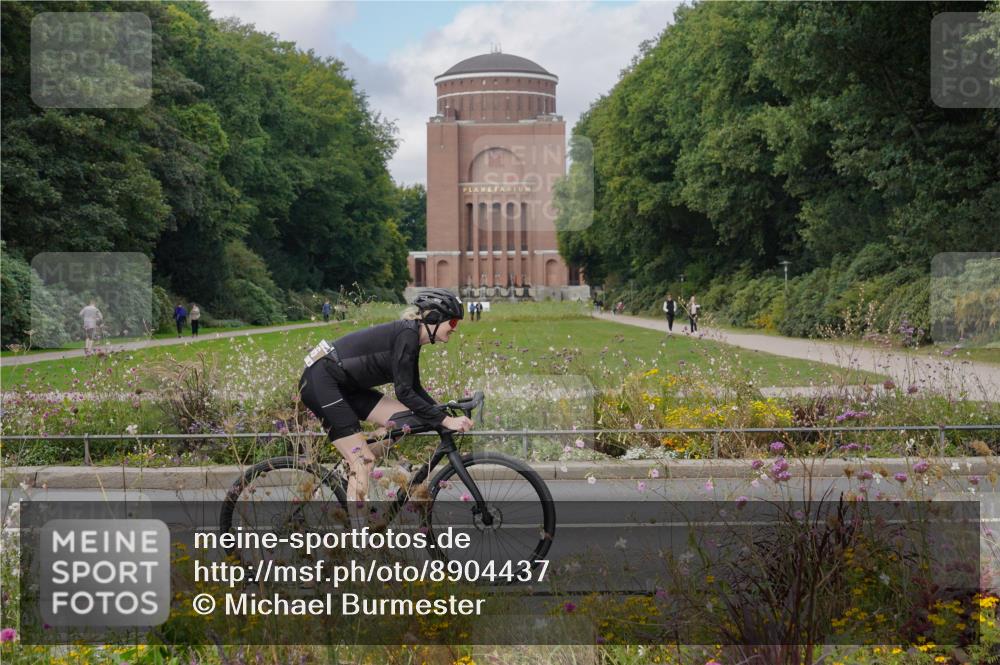 14.09.2025 - Stadtparktriathlon Michael Burmester http://msf.ph/oto/8904437 14.09.2025 11:23:36 Radfahren 849, 858, 888, 893, 966 meine-sportfotos.de
