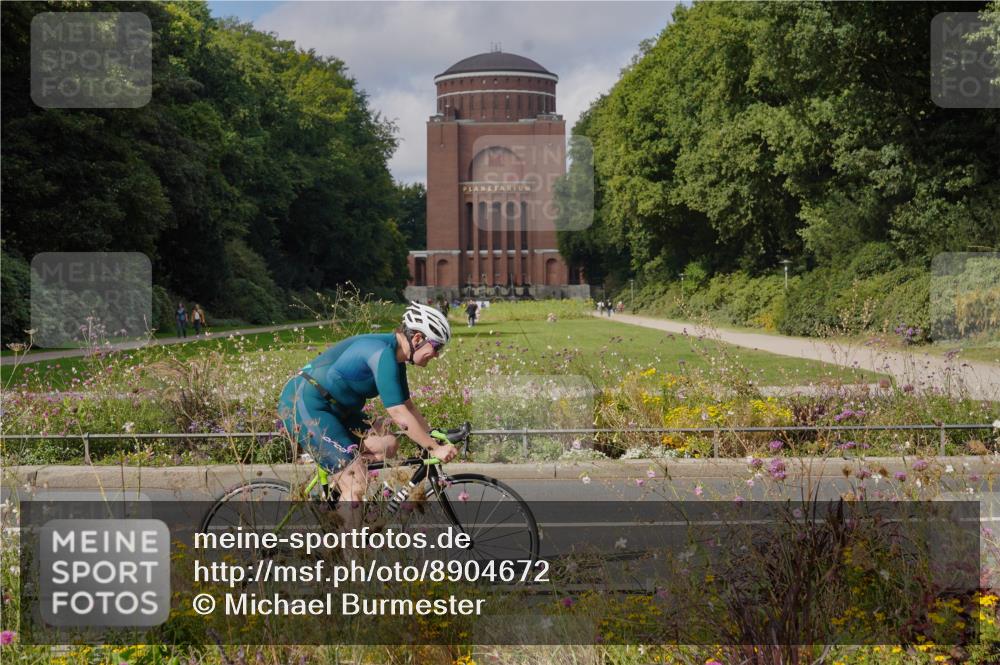 14.09.2025 - Stadtparktriathlon Michael Burmester http://msf.ph/oto/8904672 14.09.2025 11:38:28 Radfahren 828, 937, 939, 955, 1078 meine-sportfotos.de