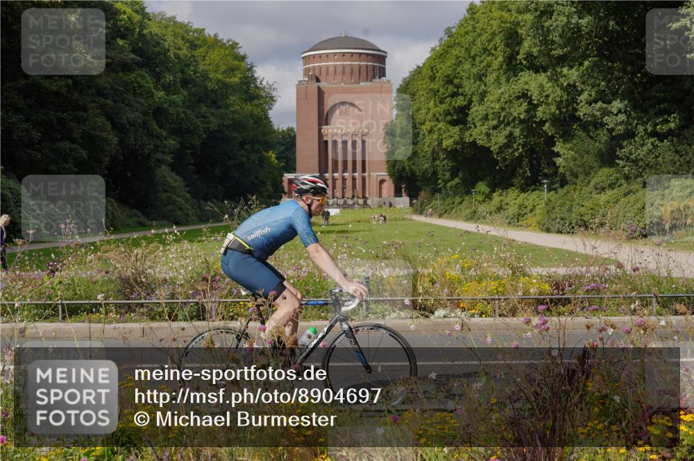 14.09.2025 - Stadtparktriathlon Michael Burmester http://msf.ph/oto/8904697 14.09.2025 11:39:42 Radfahren 1063, 1088, 1095, 1108, 1120 meine-sportfotos.de
