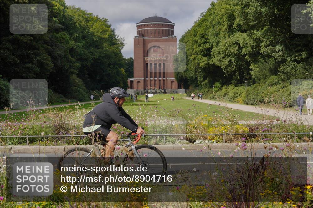 14.09.2025 - Stadtparktriathlon Michael Burmester http://msf.ph/oto/8904716 14.09.2025 11:40:43 Radfahren 857, 948, 950, 966, 967, 978, 1007, 1036, 1089, 1116 meine-sportfotos.de