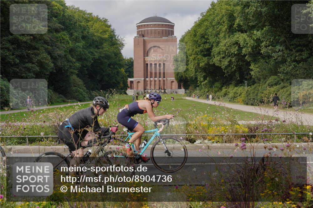 14.09.2025 - Stadtparktriathlon Michael Burmester http://msf.ph/oto/8904736 14.09.2025 11:41:59 Radfahren 936, 970, 1015, 1061, 1068, 1082, 1121 meine-sportfotos.de