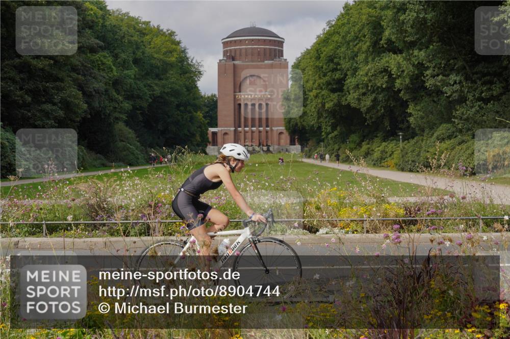 14.09.2025 - Stadtparktriathlon Michael Burmester http://msf.ph/oto/8904744 14.09.2025 11:42:23 Radfahren 934, 935, 962, 969, 979, 994, 1011, 1012, 1066, 1084 meine-sportfotos.de