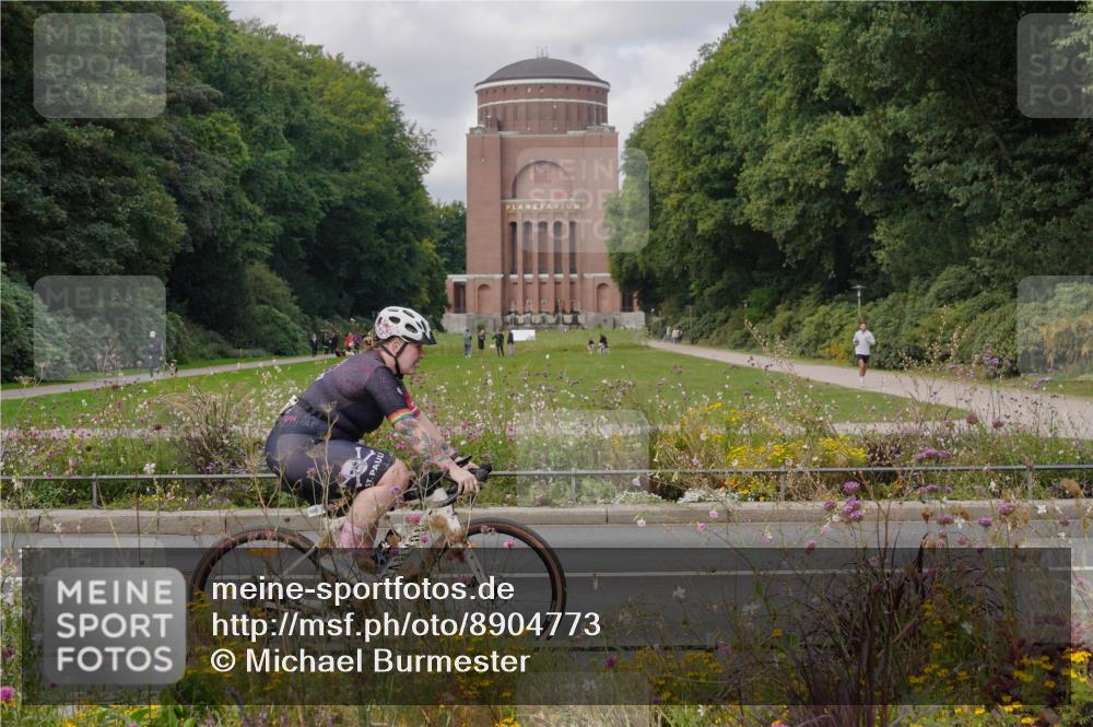 14.09.2025 - Stadtparktriathlon Michael Burmester http://msf.ph/oto/8904773 14.09.2025 11:43:04 Radfahren 789, 941, 976, 1008, 1055, 1057, 1119 meine-sportfotos.de
