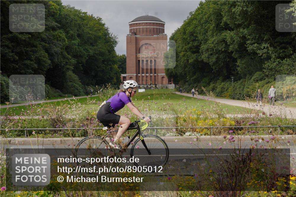 14.09.2025 - Stadtparktriathlon Michael Burmester http://msf.ph/oto/8905012 14.09.2025 11:56:11 Radfahren 1014, 1022, 1082, 1089, 1113, 1170, 1214 meine-sportfotos.de