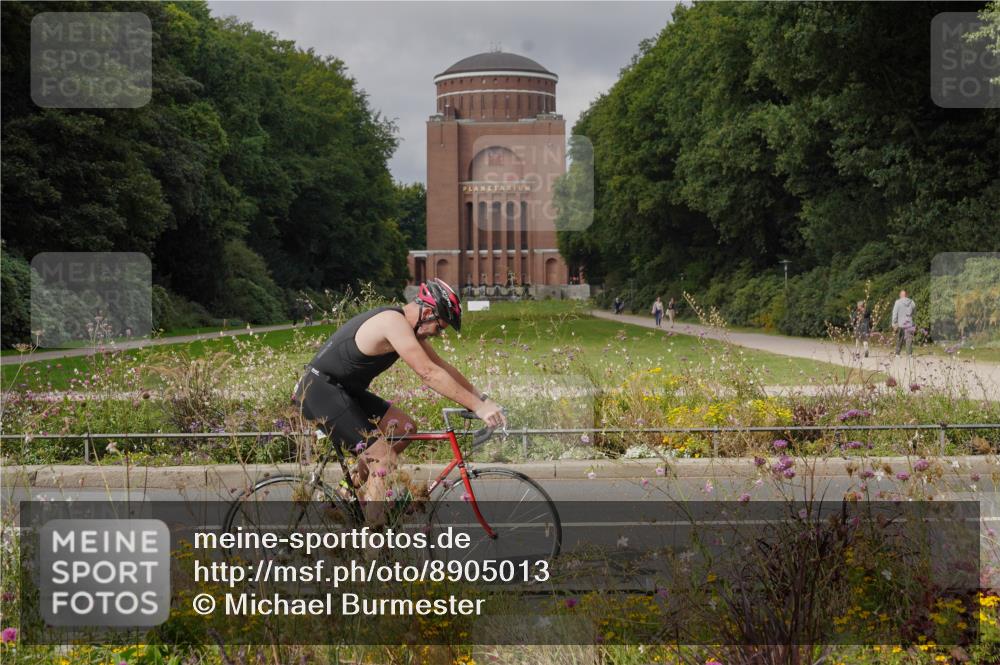 14.09.2025 - Stadtparktriathlon Michael Burmester http://msf.ph/oto/8905013 14.09.2025 11:56:12 Radfahren 1014, 1022, 1082, 1089, 1113, 1170, 1214 meine-sportfotos.de