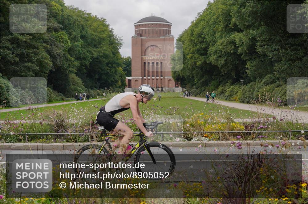 14.09.2025 - Stadtparktriathlon Michael Burmester http://msf.ph/oto/8905052 14.09.2025 11:58:10 Radfahren 1001, 1002, 1040, 1043, 1080, 1112 meine-sportfotos.de