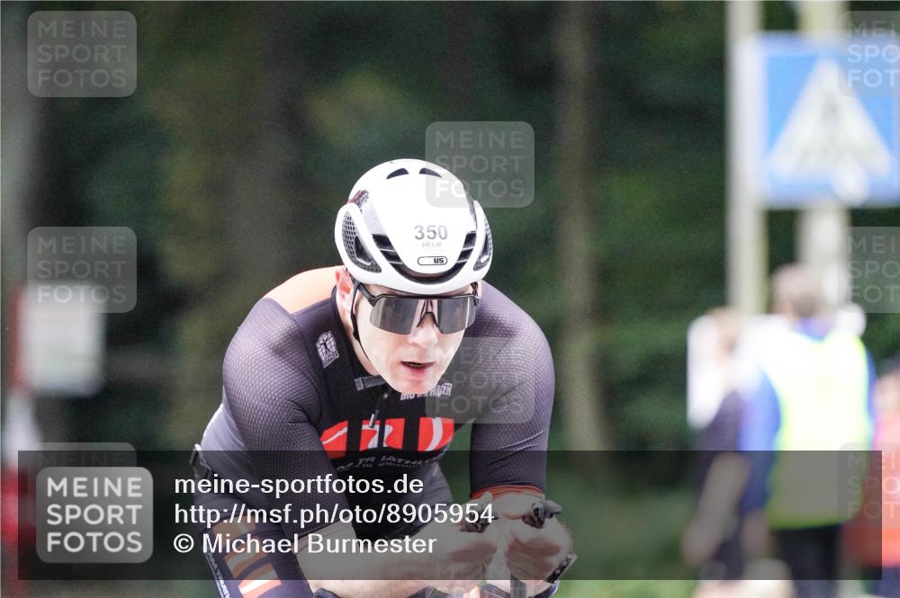 14.09.2025 - Stadtparktriathlon Michael Burmester http://msf.ph/oto/8905954 14.09.2025 09:03:15 Radfahren 337, 350, 353, 354 meine-sportfotos.de