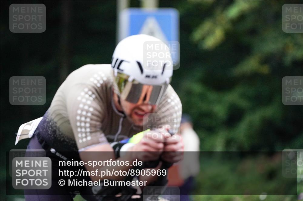 14.09.2025 - Stadtparktriathlon Michael Burmester http://msf.ph/oto/8905969 14.09.2025 09:03:21 Radfahren 337, 349, 353 meine-sportfotos.de