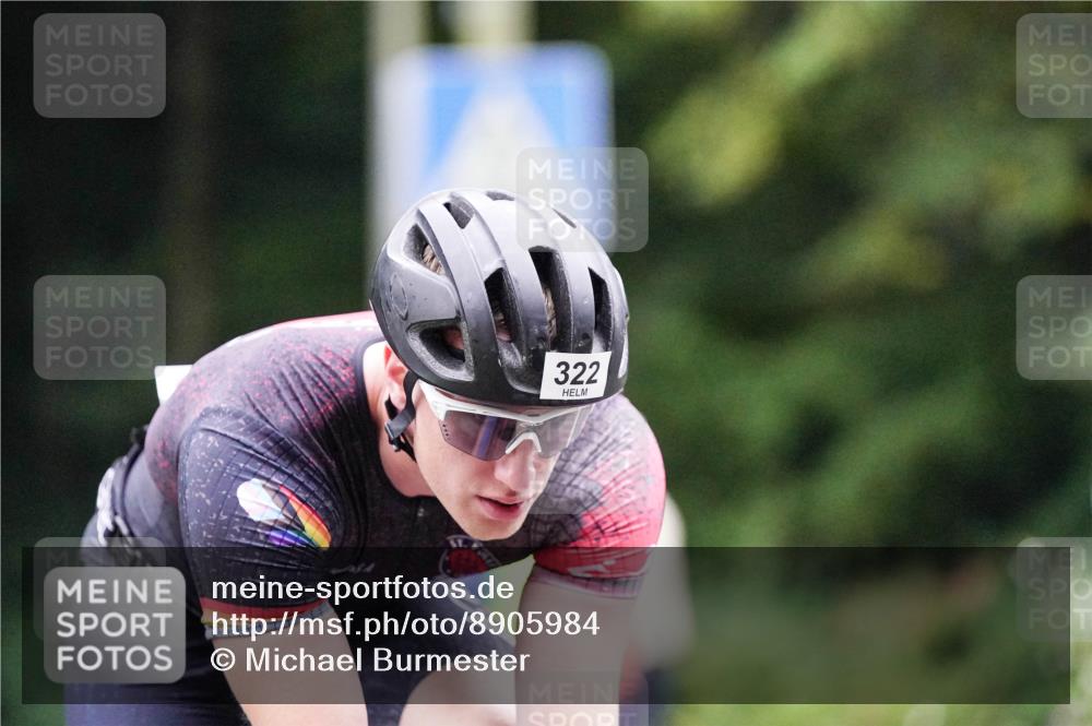 14.09.2025 - Stadtparktriathlon Michael Burmester http://msf.ph/oto/8905984 14.09.2025 09:03:31 Radfahren 322 meine-sportfotos.de