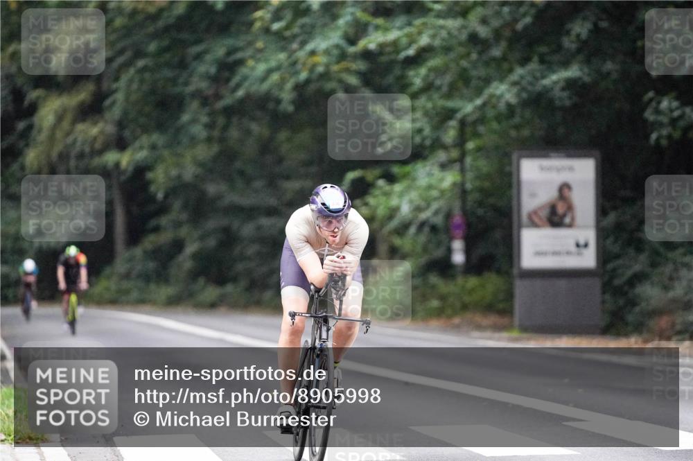 14.09.2025 - Stadtparktriathlon Michael Burmester http://msf.ph/oto/8905998 14.09.2025 09:04:04 Radfahren 319, 336, 357 meine-sportfotos.de