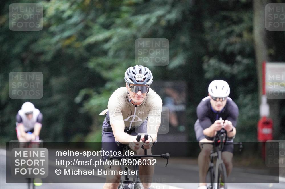 14.09.2025 - Stadtparktriathlon Michael Burmester http://msf.ph/oto/8906032 14.09.2025 09:04:21 Radfahren 303, 332, 338, 369, 372 meine-sportfotos.de