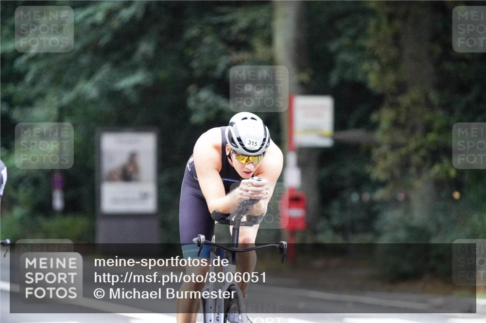 14.09.2025 - Stadtparktriathlon Michael Burmester http://msf.ph/oto/8906051 14.09.2025 09:04:33 Radfahren 315, 316, 360 meine-sportfotos.de