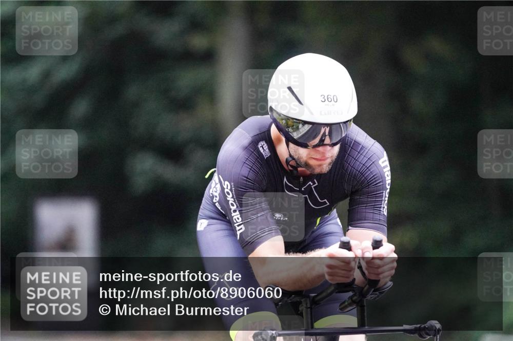 14.09.2025 - Stadtparktriathlon Michael Burmester http://msf.ph/oto/8906060 14.09.2025 09:04:34 Radfahren 315, 316, 360 meine-sportfotos.de