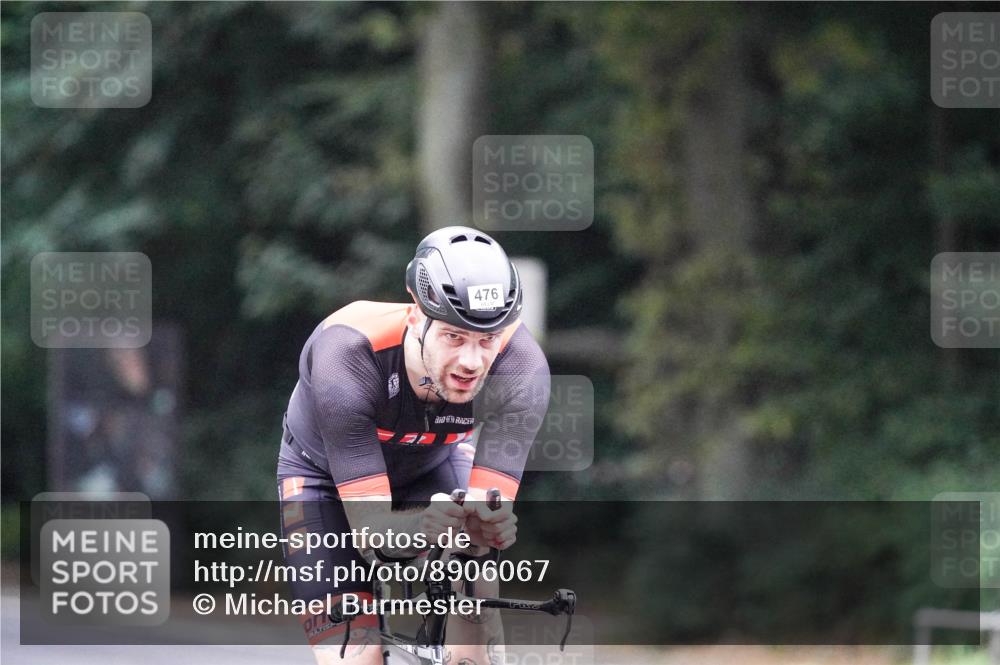 14.09.2025 - Stadtparktriathlon Michael Burmester http://msf.ph/oto/8906067 14.09.2025 09:04:44 Radfahren 321, 367, 476 meine-sportfotos.de
